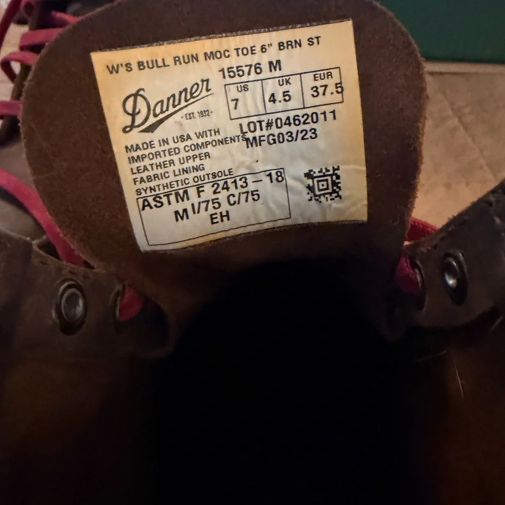 Danner women's Brown Leather Moc Toe Boots with Red Laces - Picture 4 of 4